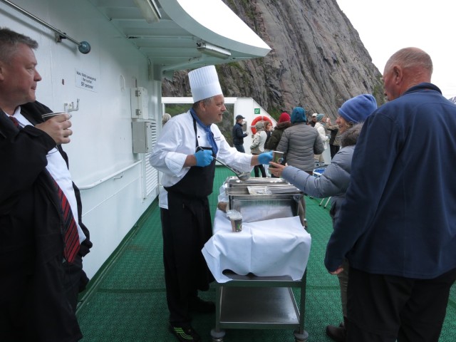 Hurtigruten_2015-06-20_23-24